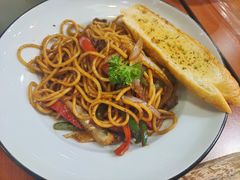 黑椒牛柳炒意面-魏斯理汉堡(西安沣东吾悦店)