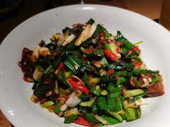 大蒜辣椒炒香肠-吃饭皇帝大土家民族菜(正大广场店)