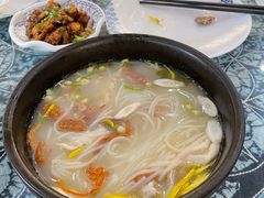 -桥香园过桥米线(国贸店)