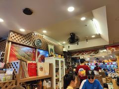 -J Daeng Seafood