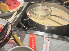 -尚尚仙·酸汤猪手·猪肚鸡火锅(华联万柳购物中心店)