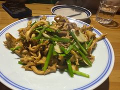 -蜗牛小馆醉乡民谣云南菜(惠新西里店)