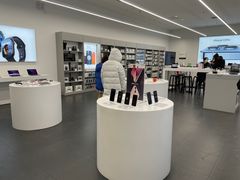 -Apple授权专营店(五彩城店)