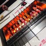 点了他家招牌羊肉串、牛小肠，牛小排、五花肉