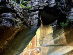 -梭布垭石林景区