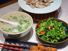 红柳羊肉串-丁里羊肉小镇(天鹅湖总店)