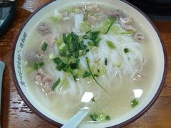 -老何家后安粉·糟粕醋海鲜火锅(三亚湾椰梦长廊店)