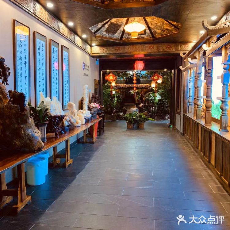 在这里吃饭真的是有在家吃饭的感觉,虽然我是个长沙人