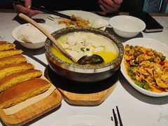 -关东小磨东北菜(漕河泾印象城店)