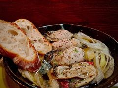 橄榄油煮牡蛎配烤面包-LIBERO(张虹路店)
