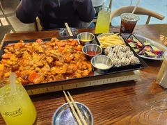 -炸鸡情侣韩式料理(中央大街店)