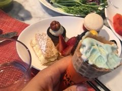 -锦厨国际自助餐厅 · 云端景观 (昆明索菲特大酒店)