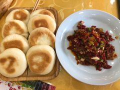 焉耆滚刀肉辣皮子夹馍-新疆巴州金丝特餐厅(大钟寺店)