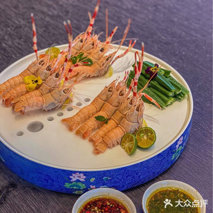 新派融合川菜，以味道为根本，以匠造为灵魂。