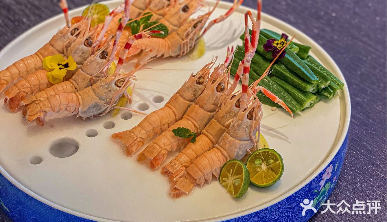 新派融合川菜，以味道为根本，以匠造为灵魂。