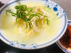 -肖四女乐山跷脚牛肉(江北星街坊店)