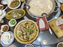 -老来福·非遗酸汤兔(凯旋路店)