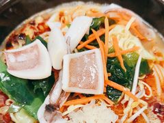 -灵芝妹子海鲜米线(瓦房店新玛特店)
