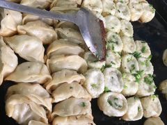 -黄阿姨锅贴大王(万航渡路店)