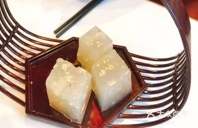 Clear Stream Taro Cake