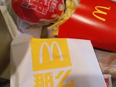 -麦当劳(世界城广场店)