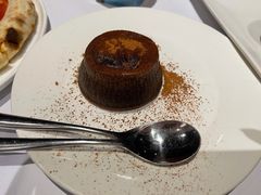 经典巧克力熔岩蛋糕-乐意坊Alla Torre意大利手工披萨(陆家嘴旗舰店)