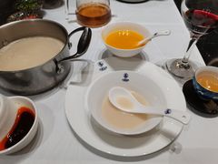 -红鼎豆捞·非遗鲍皇汤火锅(宝丰路店)