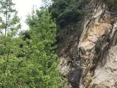 -安吉龙王山峡谷漂流