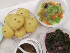 -爱的果实月嫂育婴师(世纪东方店)