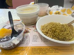 -满记甜品(南京虹悦城三店)