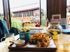 -猫的天空之城概念书店(丽江古城饮玉巷店)