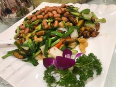 蚕虫炒韭菜花-大欢喜饭店(江怡路店)