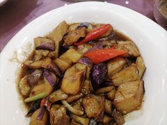 -南宁世纪君悦大酒店(青秀万达滨湖路地铁站店)