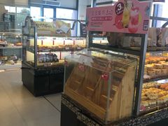 面包甜点陈列柜-味多美(江桥万达店)