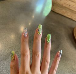 -隅日式美甲美睫專門店