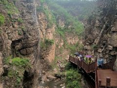 -大平台龙居瀑布旅游区