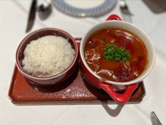 罐焖牛肉配米饭-哈拉硕俄式西餐