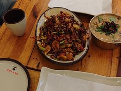 -老杨太太烧烤(文化广场店)