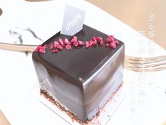 -UNI UNI(环亚凯瑟琳店)