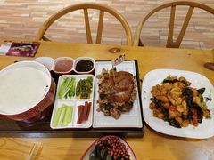 -肘子酥·天津菜·特色捞面(德云社店)
