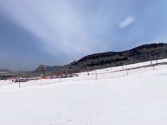 -济南卧虎山滑雪场