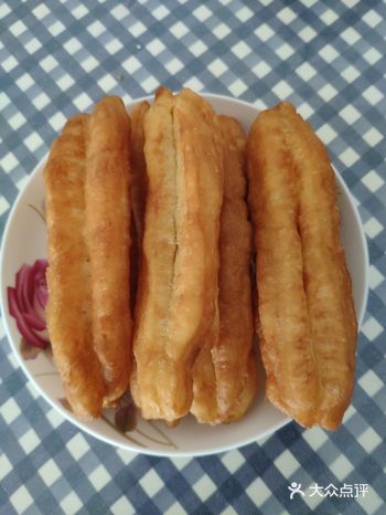 困了60多天自给自足啥都会了，油条，油饼，糯米鸡