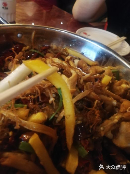 馋嘴蛙火锅干锅牛蛙图片