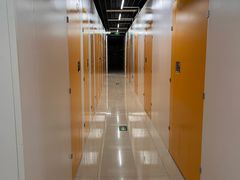 -安东易迷你自助仓储寄存仓库(草桥店)