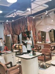 -PE SALON