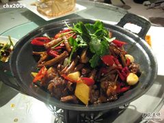 干锅牛腩-小巴辣子川湘菜餐厅(星游城店)