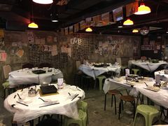 大堂-鲜入围煮花胶鸡海鲜火锅