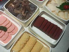-海底捞火锅鲜切牛肉主题店(长寿路店)