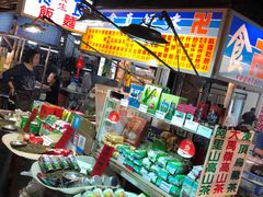 -六合夜市