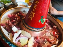 -毛辣果·贵州红酸汤牛肉火锅(西单店)